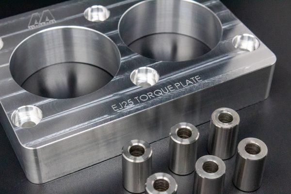 Subaru EJ25 engine torque / honing plate